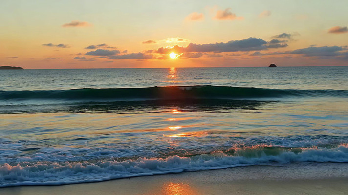 海边日落海浪景观 海边日落海浪景观