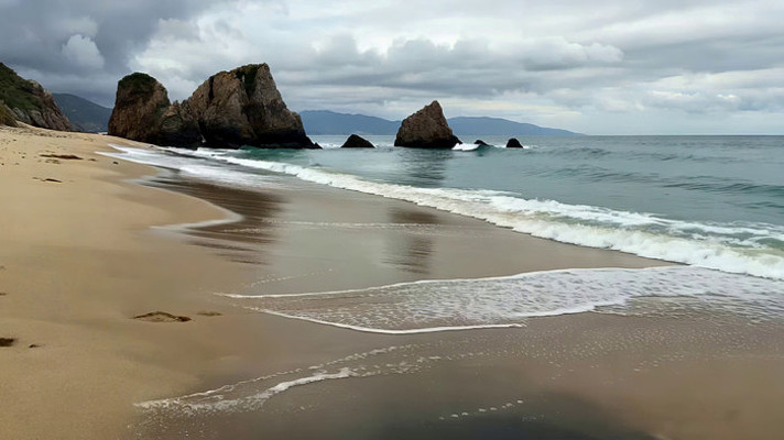 海边沙滩礁石海浪景观 海边沙滩礁石海浪景观