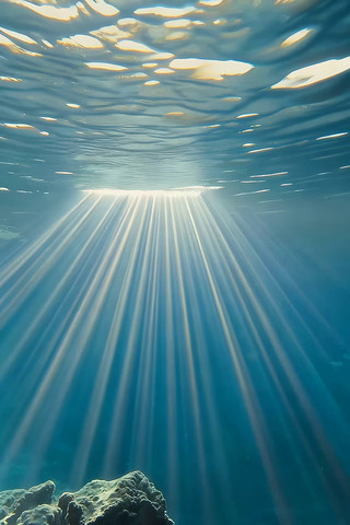 �������⴩͸ˮ�澰��