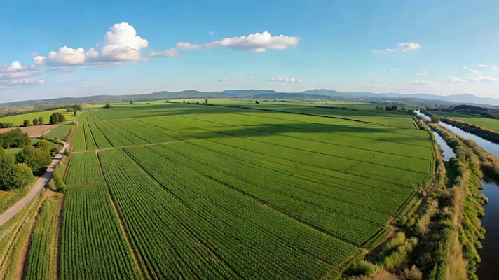 航拍广袤农田自然风光 航拍广袤农田自然风光