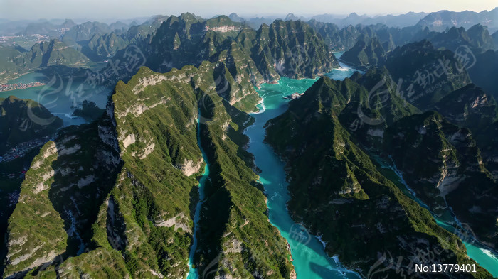 ����׳��ɽˮ��Ȼ����