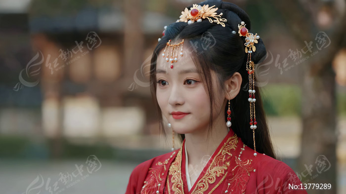 ���¹�װŮ���������ͷ��