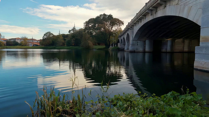 ����ʯ����Ȼ���