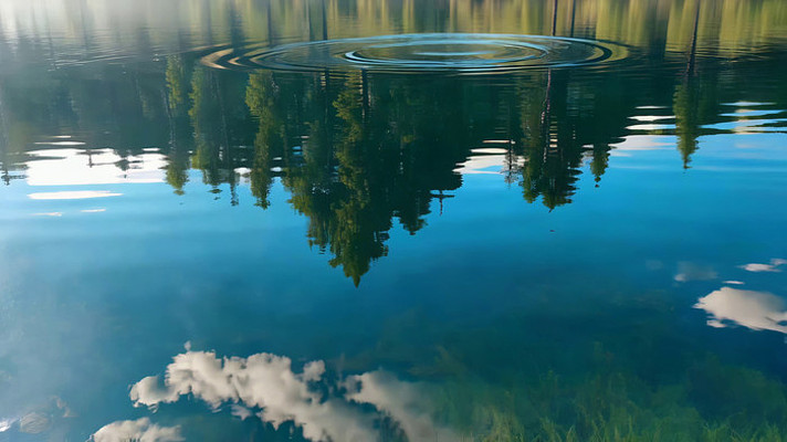 ���浹Ӱ��ˮ����Ȼ����