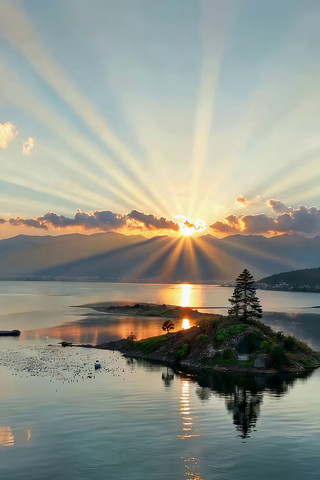 湖面岛屿日出自然风光 湖面岛屿日出自然风光