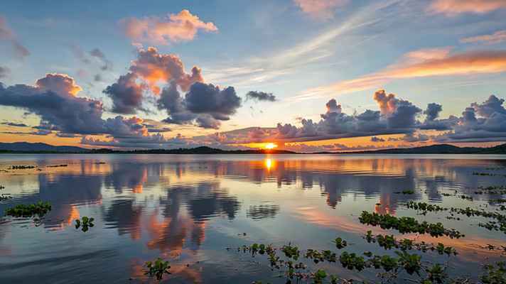 湖面日落自然风光 湖面日落自然风光