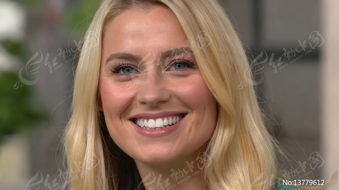 ��Ů��΢Ц��д