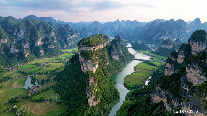 ��˹�ص�òɽˮ��⺽��