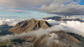 ���и���������ƵĴ�ɽ