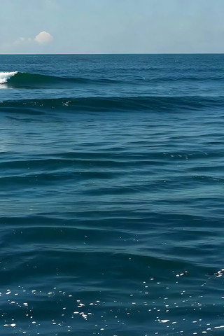 蓝色大海海浪实拍 蓝色大海海浪实拍