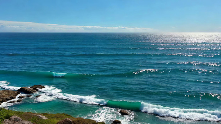 ��ɫ���밶�߽�ʯ����