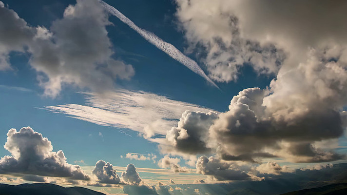 ������Ʒɻ�β����վ���