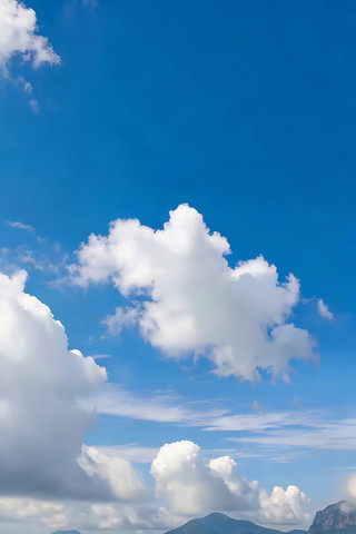 蓝天白云下的山峦自然风光 蓝天白云下的山峦自然风光