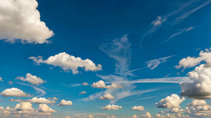 蓝天飘浮的白云景色 蓝天飘浮的白云景色