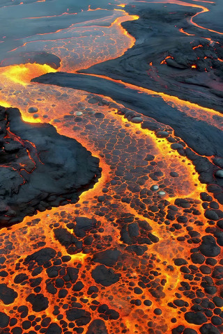 流动的火山岩浆景象 流动的火山岩浆景象