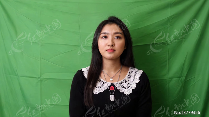 ��Ļǰ��Ů���ز�