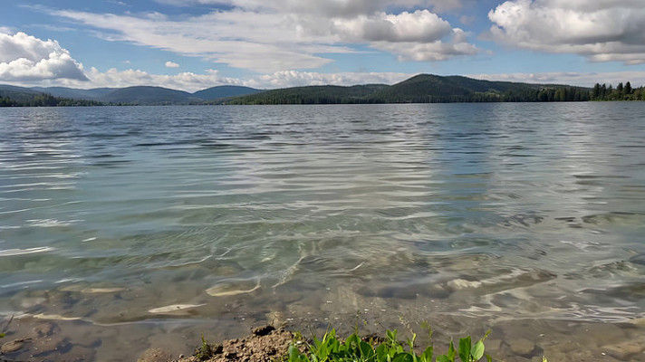 宁静湖泊自然风光 宁静湖泊自然风光