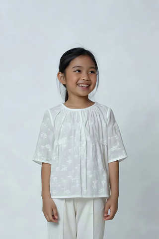 Ů����Ү΢Ц��д