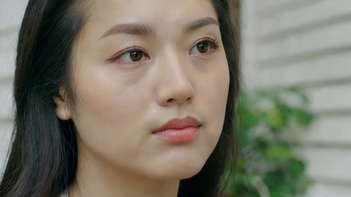 女性面部特写 女性面部特写