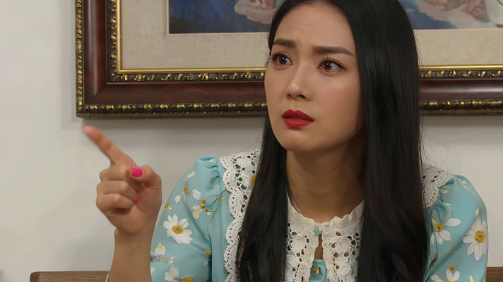 女性室内手指前方画面素材 女性室内手指前方画面素材