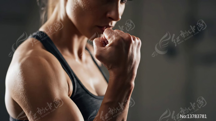 Ů��չʾ����������д