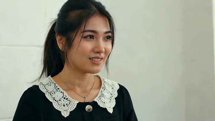 女子微笑半身素材 女子微笑半身素材