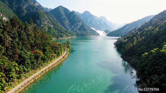 ��ɽ���Ƶĺ�����Ȼ���