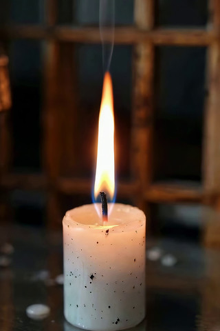 ȼ�յİ�ɫ������д