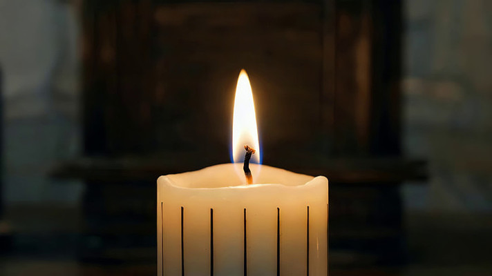 燃烧的蜡烛特写 燃烧的蜡烛特写