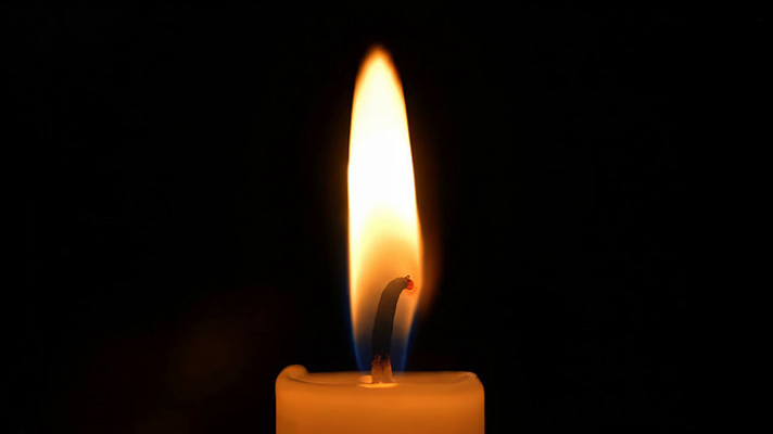 燃烧的蜡烛特写 燃烧的蜡烛特写