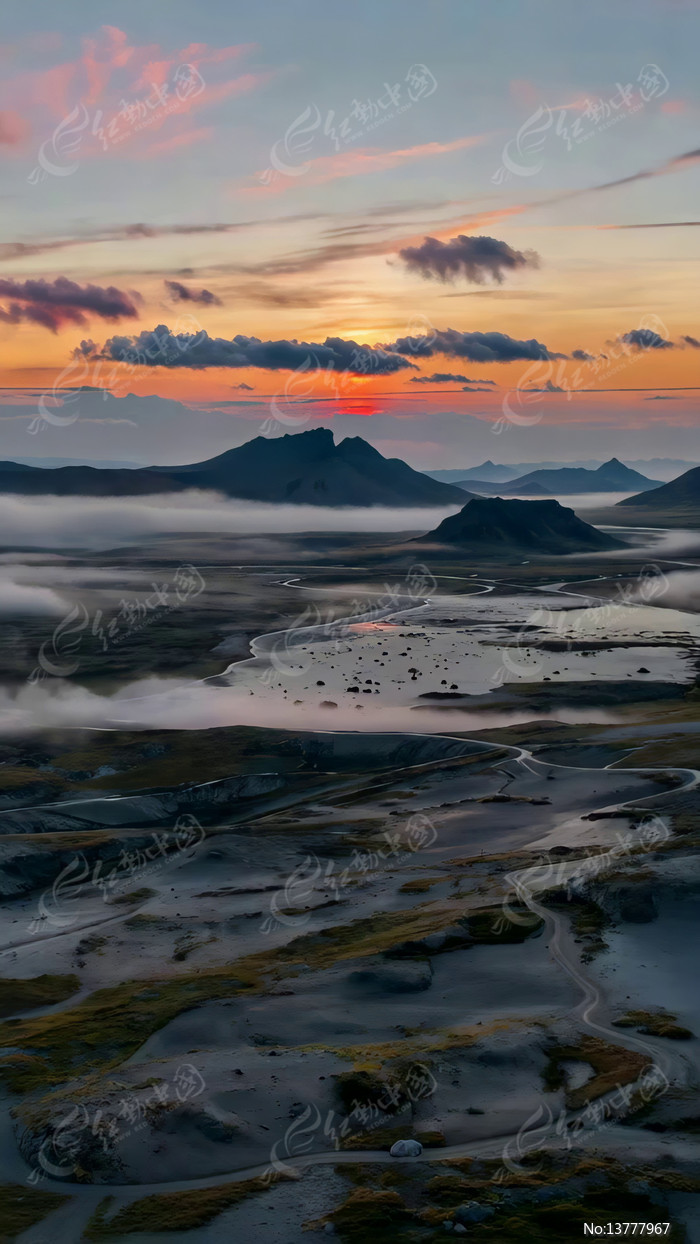 �ճ�ʱ��ɽ���ƺ��羰