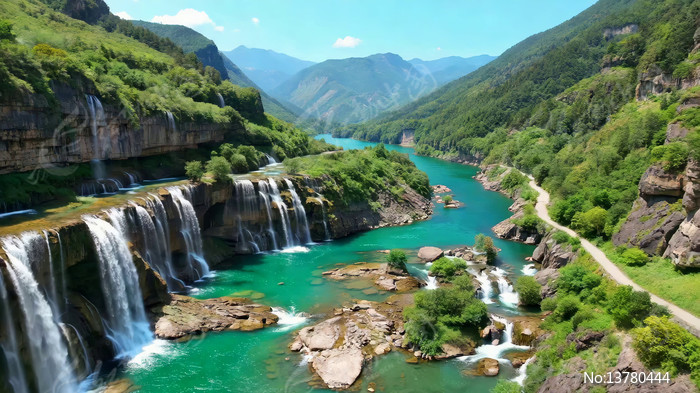 ɽ������ٲ�ȫ��