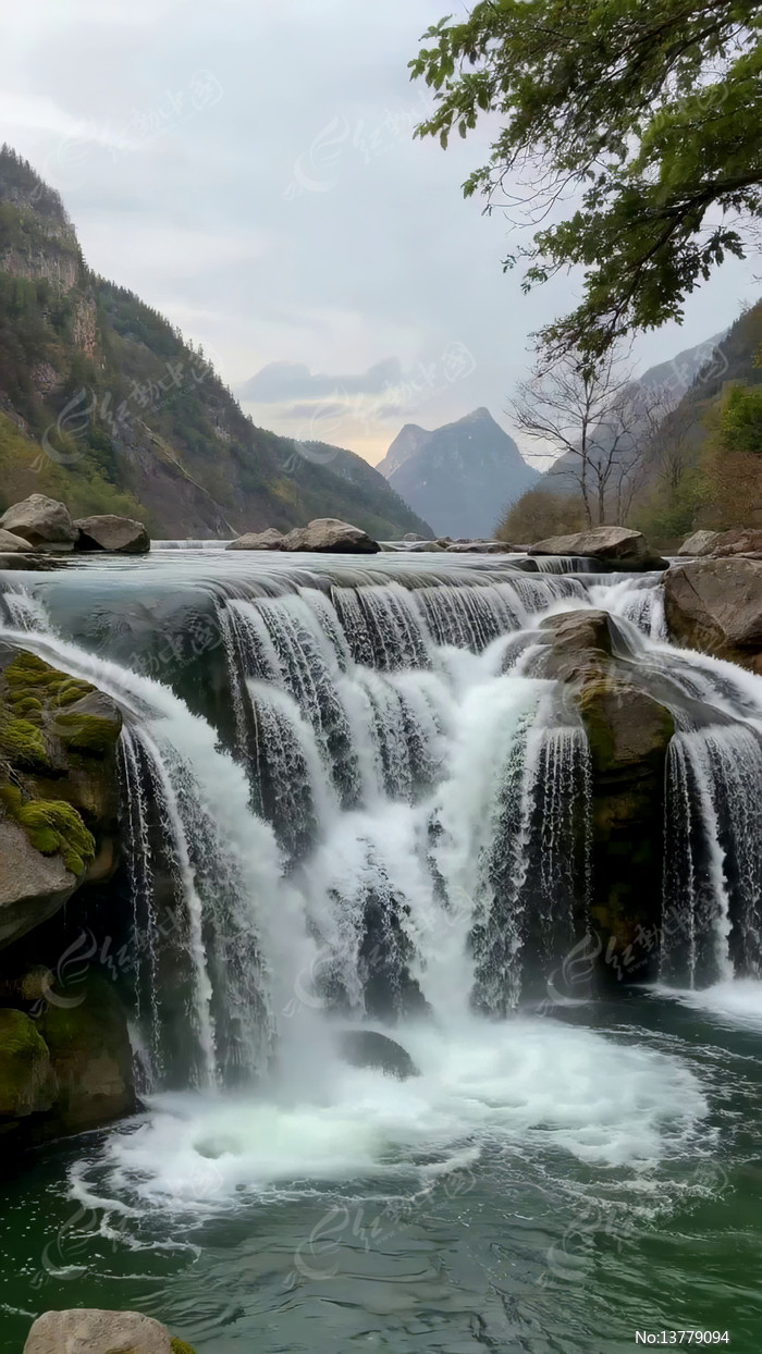 ɽ���ٲ���Ȼ�羰