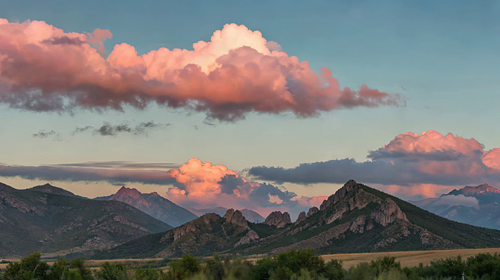 ɽ������ʱ�ֵ��Ʋ�羰