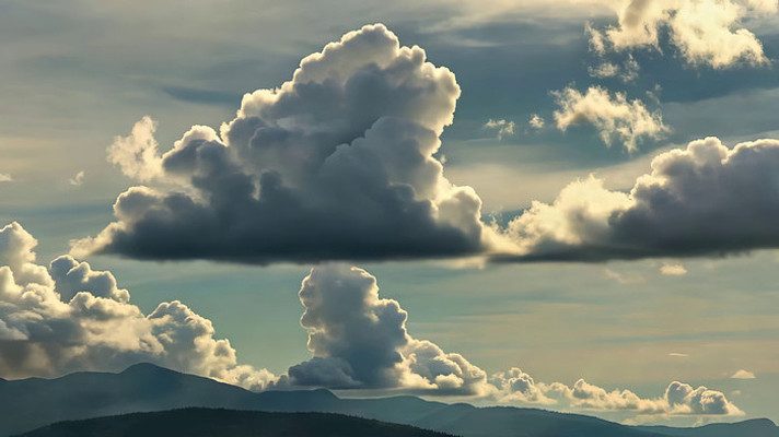 山间天空白云素材 山间天空白云素材