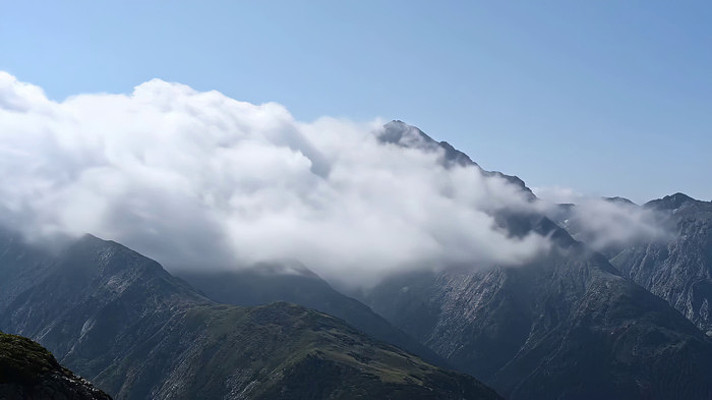 ɽ���ƺ��羰