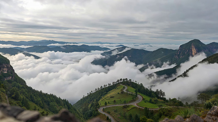 ɽ���ƺ����Ƶ����ѹ�·