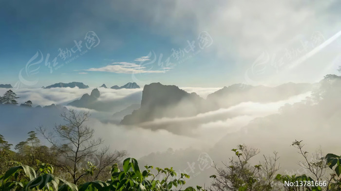 ɽ���ƺ���Ȼ���