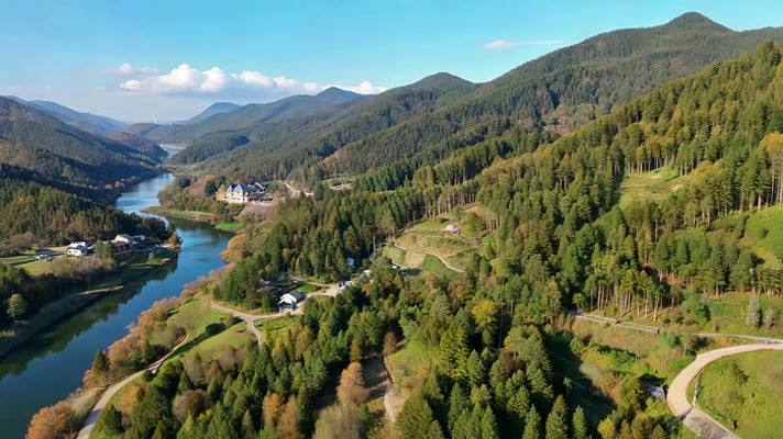山林河流航拍全景 山林河流航拍全景