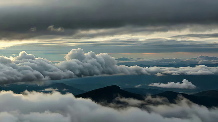山峦云海高空景观 山峦云海高空景观