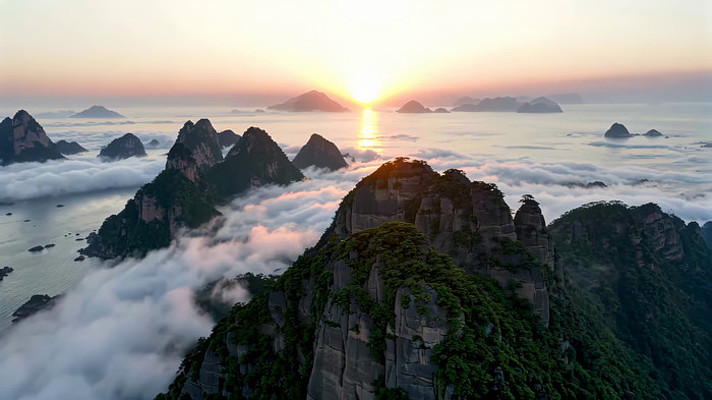 ɽ���ƺ��ճ���Ȼ����ز�