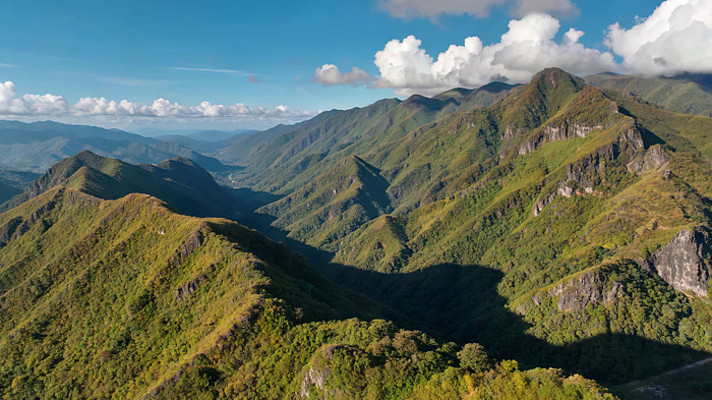 山脉自然风光鸟瞰全景 山脉自然风光鸟瞰全景