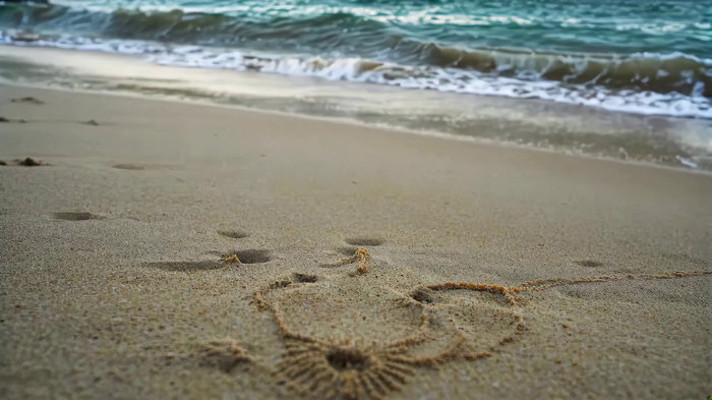 ɳ̲�ϻ��Ƶ�̫��ͼ��