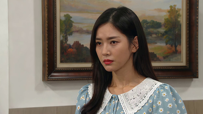 室内女性近景画面 室内女性近景画面