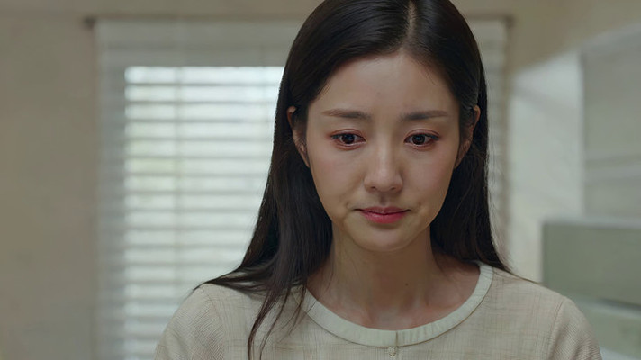 室内女子面部特写 室内女子面部特写