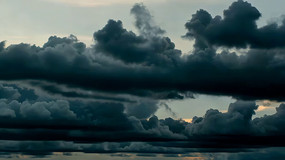 ����к����Ʋ㾰��