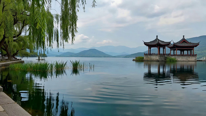 西湖湖畔亭台楼阁自然风光 西湖湖畔亭台楼阁自然风光