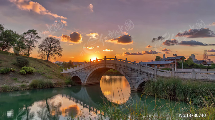 Ϧ����ʯ�ź����羰