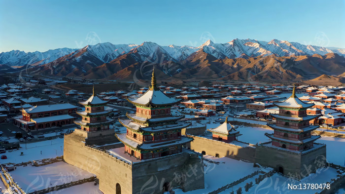 ѩ��Ž�����ѩɽȫ��