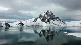 ѩɽ������Ȼ����